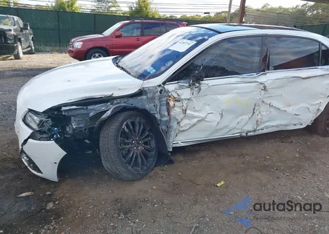 2020 Lincoln Continental Reserve z USA, uszkodzony, nr VIN 1LN6L9NP8L5603325